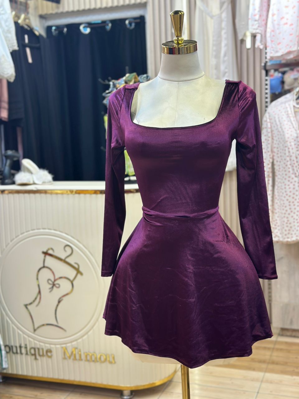 La Robe Patineuse à Dos Nu